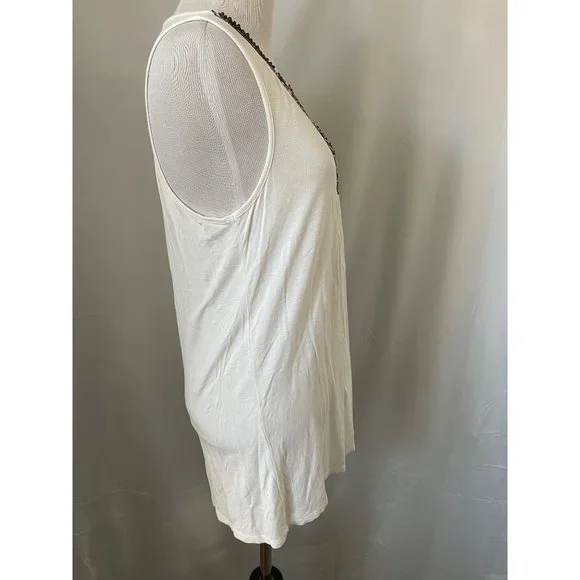 Bellatrix Cream Embroidered Wooden Beaded Scallop Design Neckline Tank Top - Picture 5 of 10